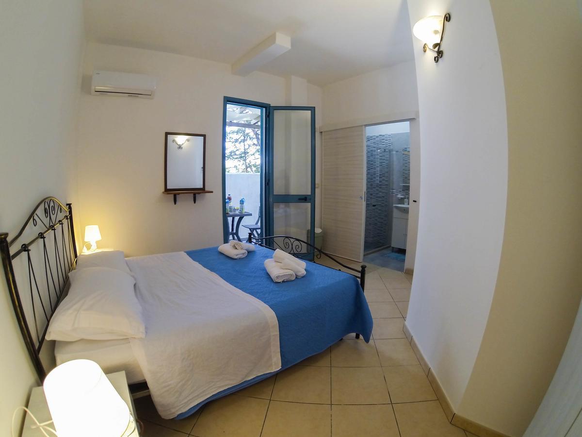 Rooms & Apartments La Spiaggia - Gallipoli Bagian luar foto